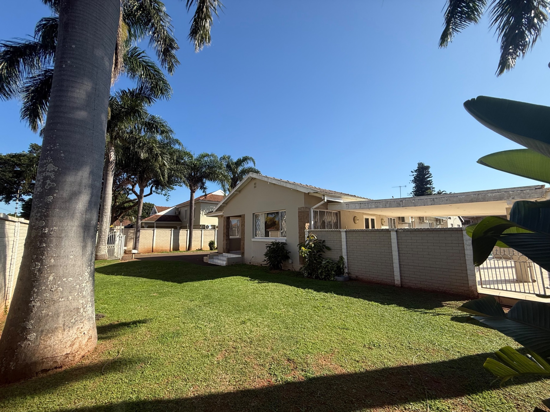 House let in Durban North - 1ND1697917