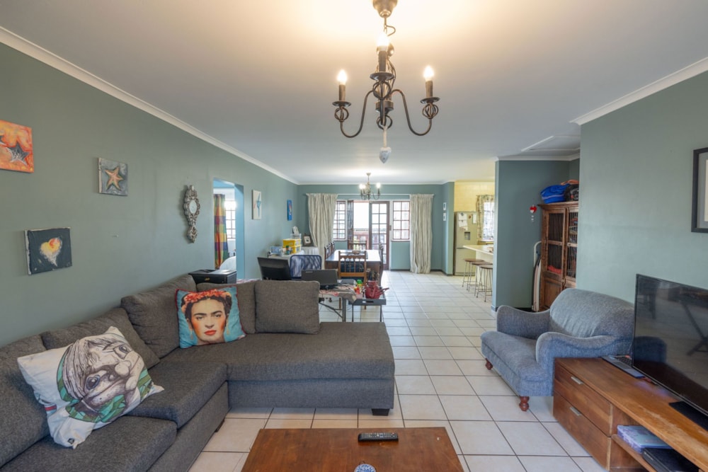 House for sale in East Bank - 1PF1700015