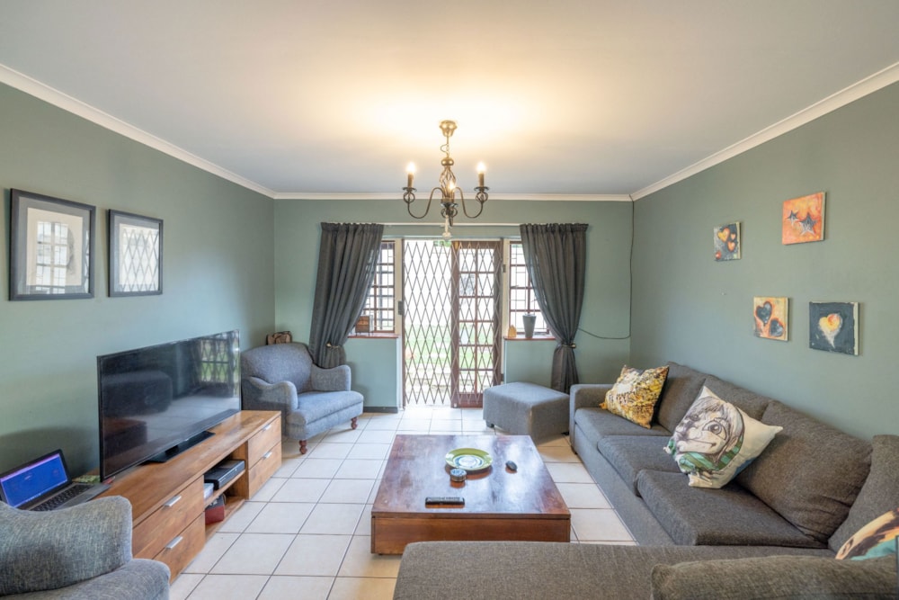 House for sale in East Bank - 1PF1700015