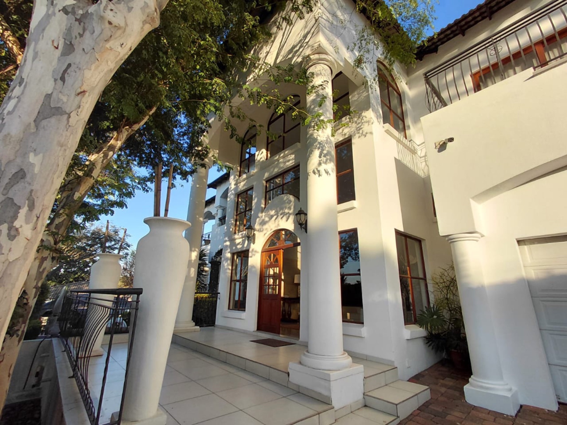 Guesthouse for sale in Groenkloof - PT1565380