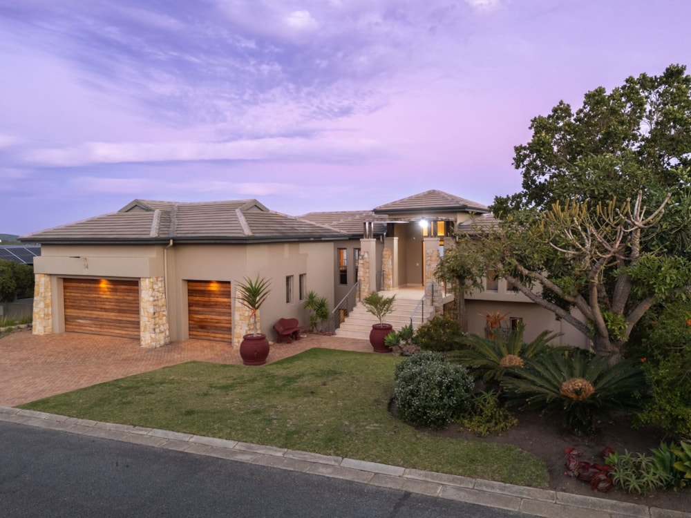 House sold in Pezula Golf Estate - 1KG1700842 House sold in Pezula Golf Estate - 1KG1700842