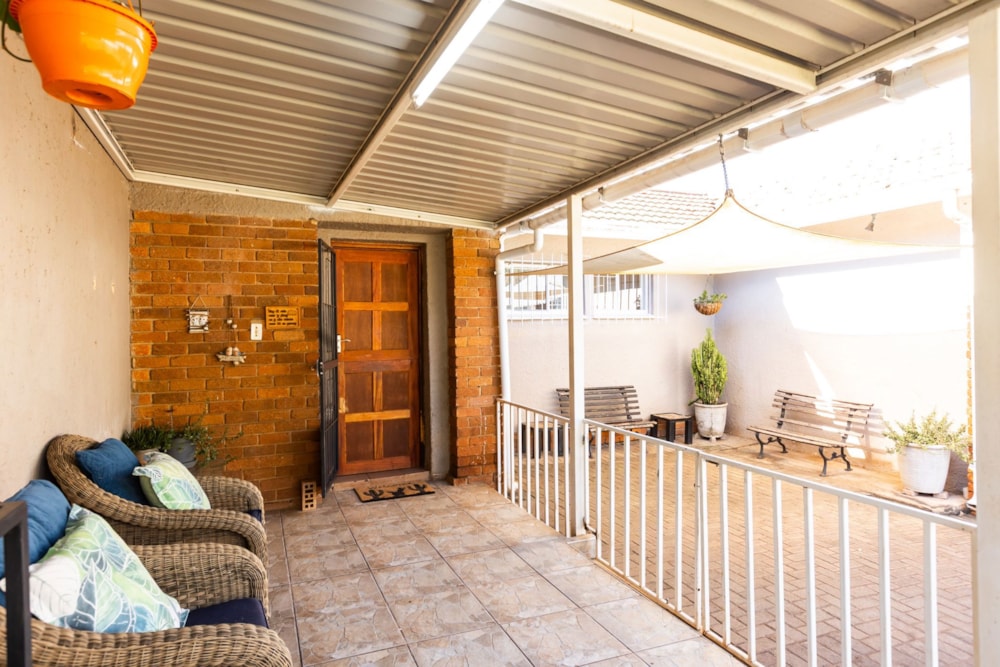 House for sale in Sunnyridge, Newcastle - 1NW1702353 House for sale in Sunnyridge, Newcastle - 1NW1702353