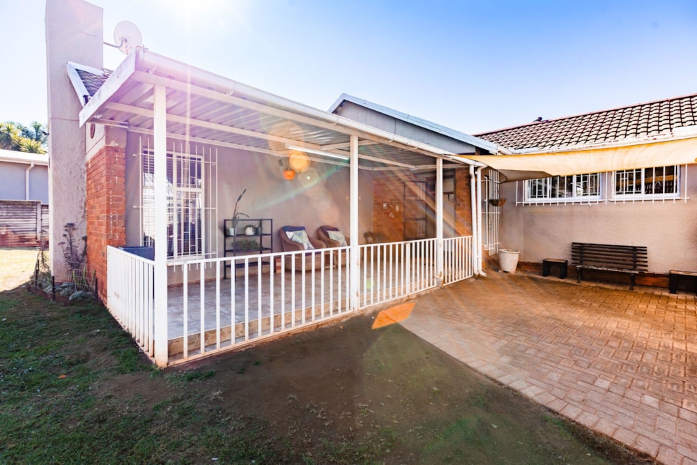 House for sale in Sunnyridge, Newcastle - 1NW1702353 House for sale in Sunnyridge, Newcastle - 1NW1702353