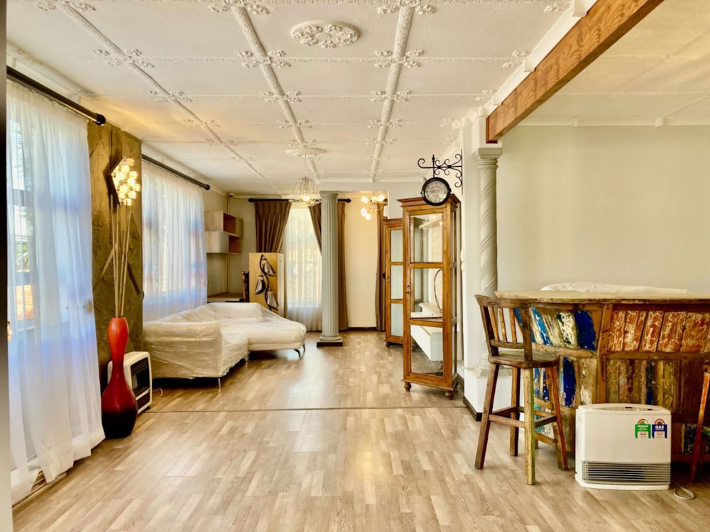 House for sale in Kensington, Bedfordview Area - BED1703873 House for sale in Kensington, Bedfordview Area - BED1703873