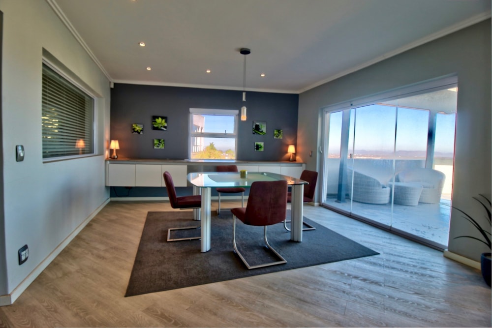 House let in Plattekloof - 1PLA1703517 House let in Plattekloof - 1PLA1703517