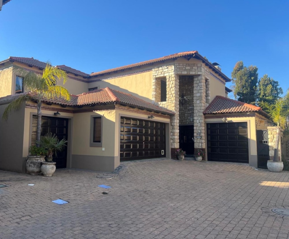 House for sale in Morehill - EN1670831