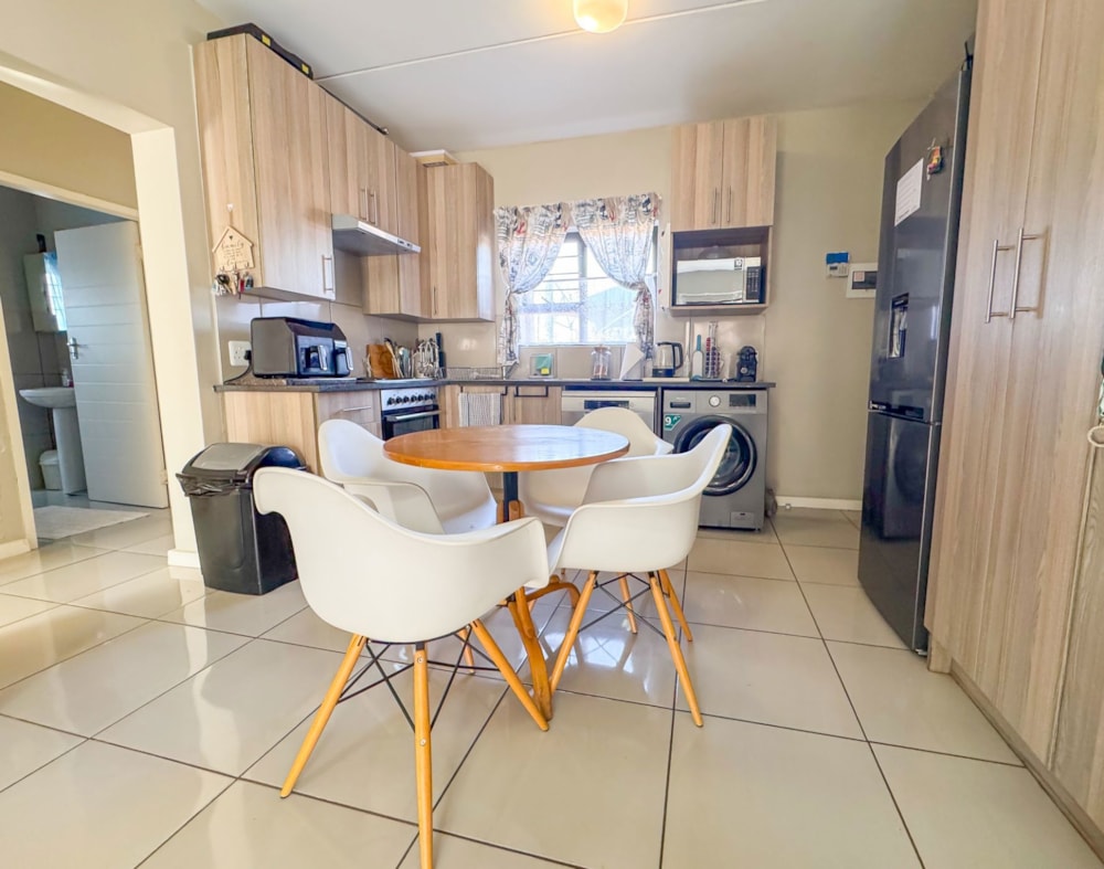Apartment for sale in Brentwood Park, Benoni - EN1705182