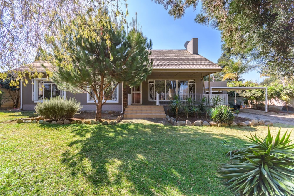 House for sale in Farrarmere - EN1703679 House for sale in Farrarmere - EN1703679