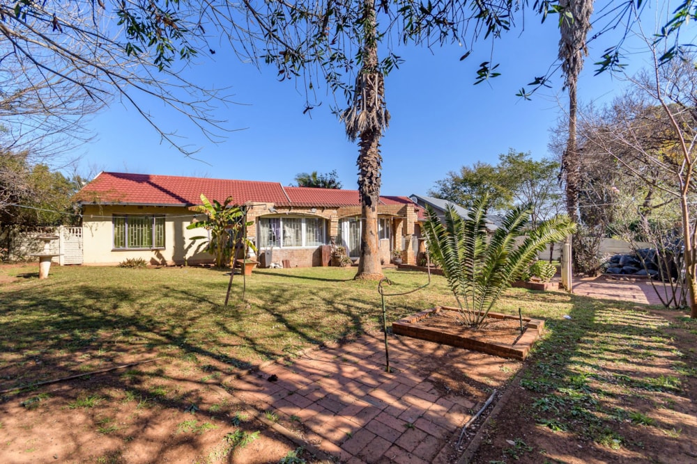 House for sale in Crystal Park - EN1704273 House for sale in Crystal Park - EN1704273