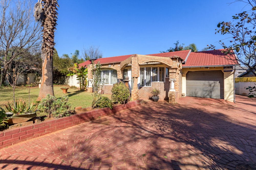 House for sale in Crystal Park - EN1704273 House for sale in Crystal Park - EN1704273