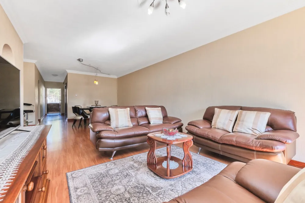 Apartment sold in River Club, Sandton - HP1703636 Apartment sold in River Club, Sandton - HP1703636