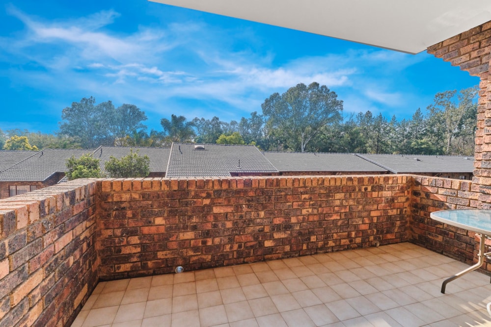 Apartment for sale in River Club, Sandton - HP1703636