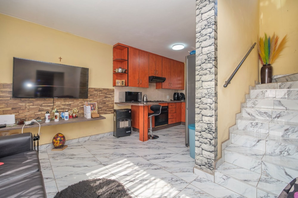 Townhouse for sale in Witpoortjie - RAN1703351 Townhouse for sale in Witpoortjie - RAN1703351