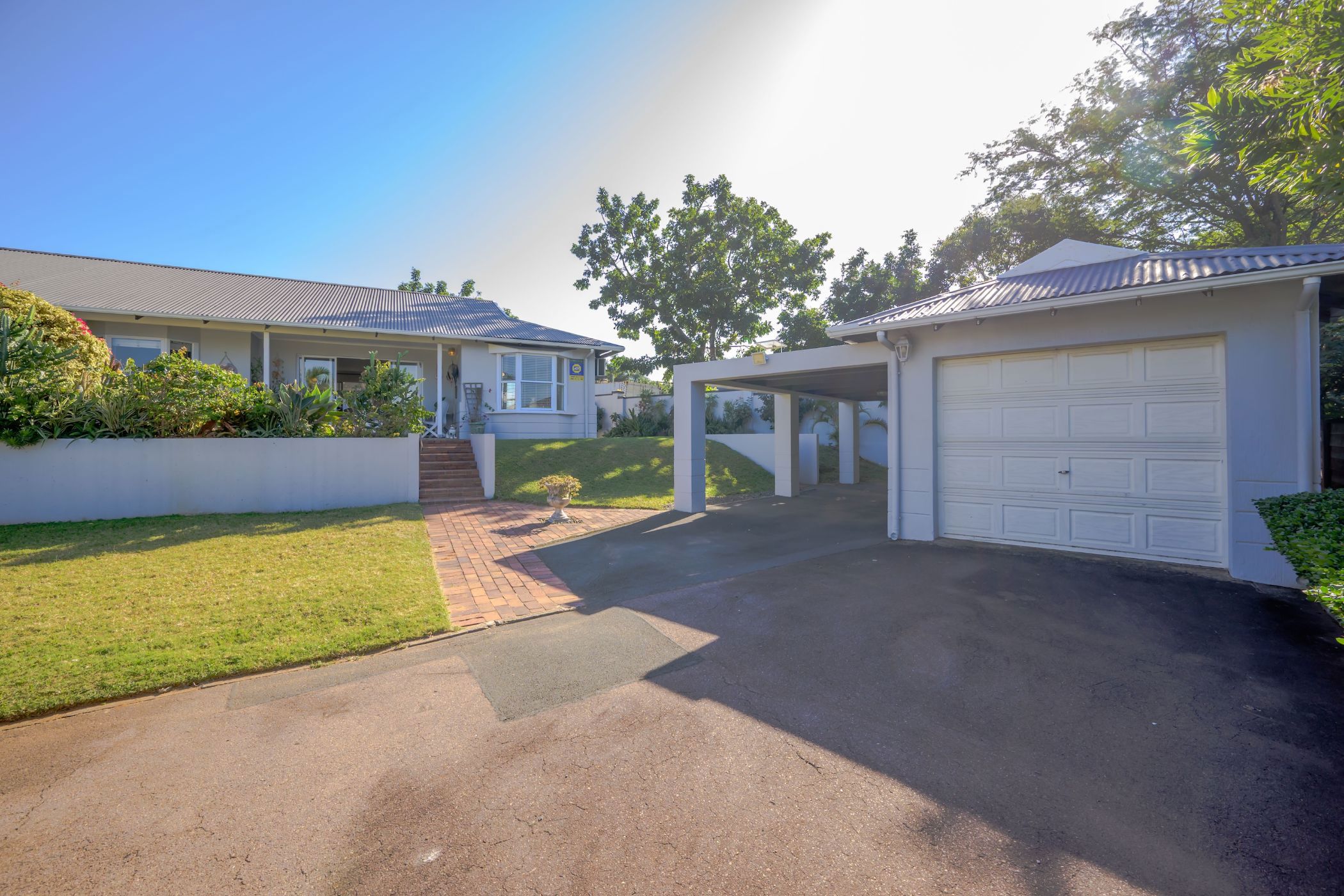 Townhouse for sale in uMhlanga Rocks - 1ND1702832