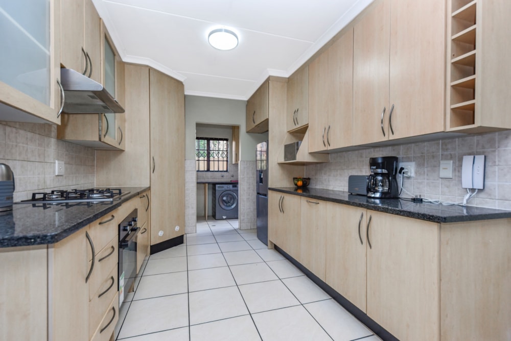 House for sale in Broadacres - FW1705421 House for sale in Broadacres - FW1705421