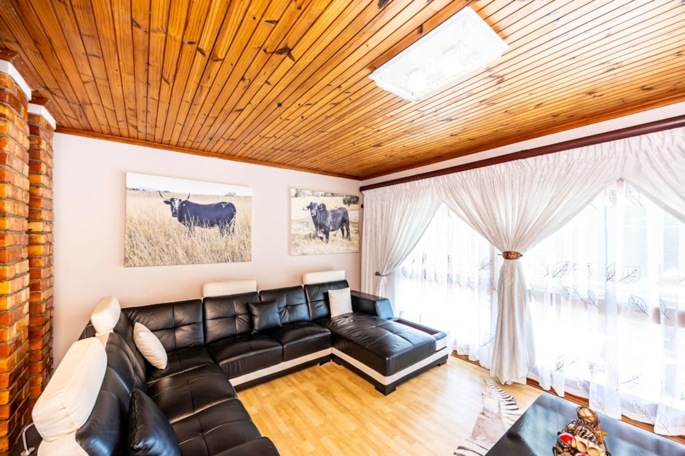 House for sale in Beacon Bay - 1EZ1705835 House for sale in Beacon Bay - 1EZ1705835