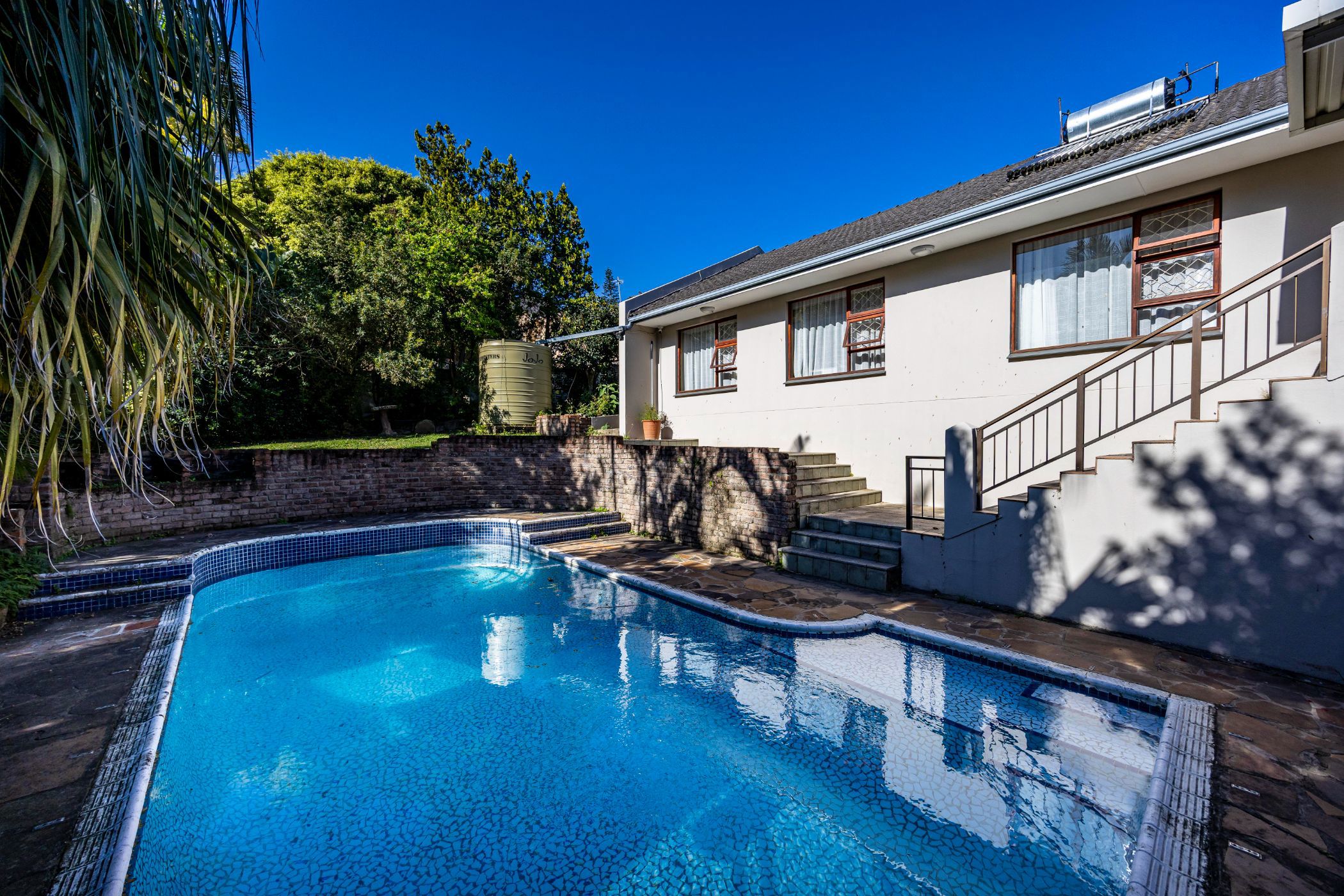 House for sale in Beacon Bay - 1EZ1705835