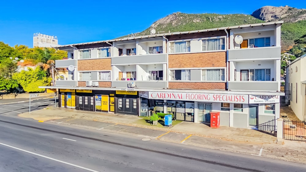 Commercial flats for sale in Hoog-En-Droog - TK1702816 Commercial flats for sale in Hoog-En-Droog - TK1702816