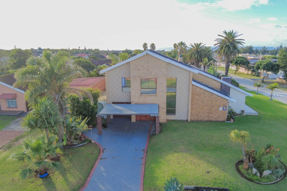 House for sale in Bluewater Bay, Port Elizabeth, Gqeberha - 1PLZ1704486 House for sale in Bluewater Bay, Port Elizabeth, Gqeberha - 1PLZ1704486