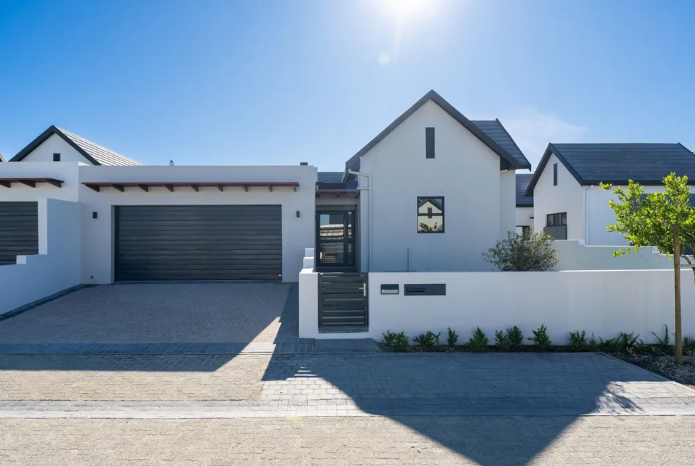 House sold in Sitari Country Estate - SW1698103