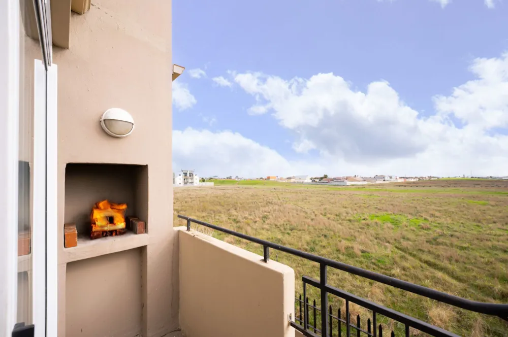 Apartment sold in Whispering Pines - SW1736309 Apartment sold in Whispering Pines - SW1736309