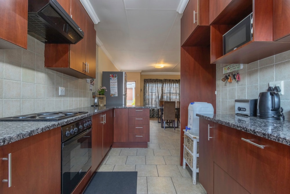 Apartment for sale in Bartlett - BOK1705736