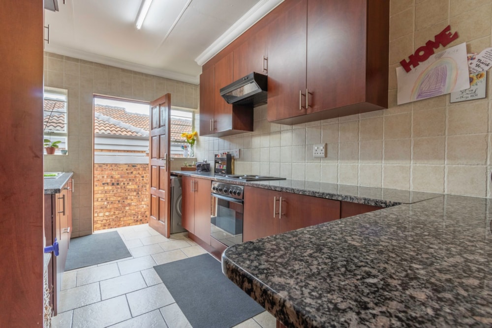 Apartment for sale in Bartlett - BOK1705736