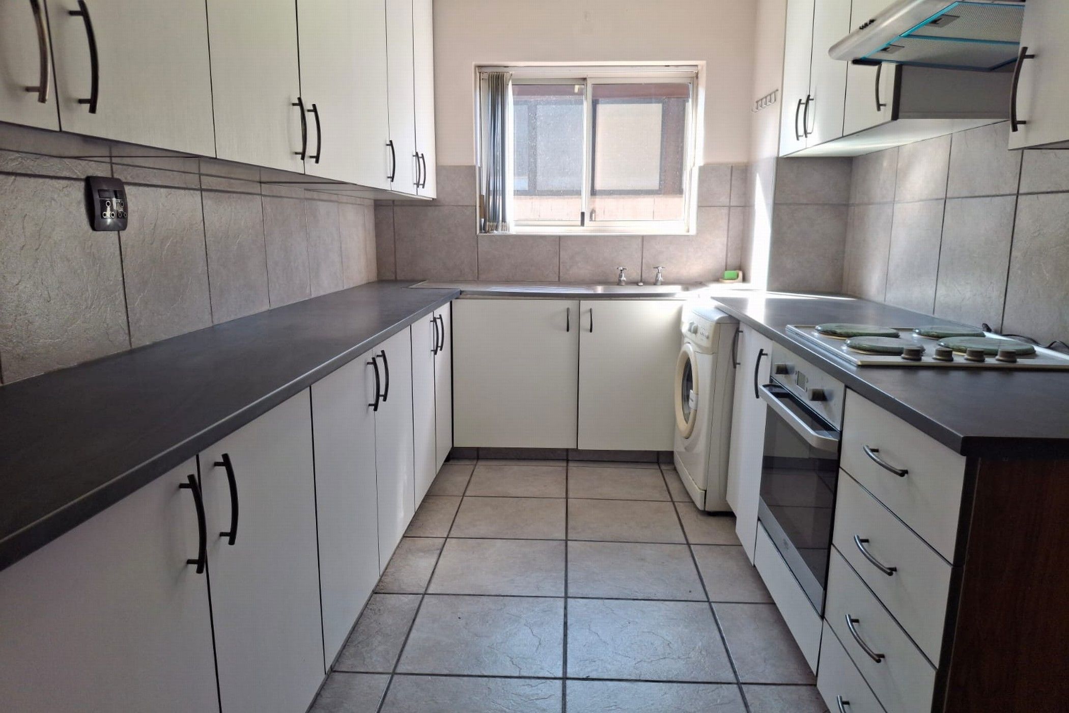 Apartment for sale in Amanzimtoti - 1WB1705295