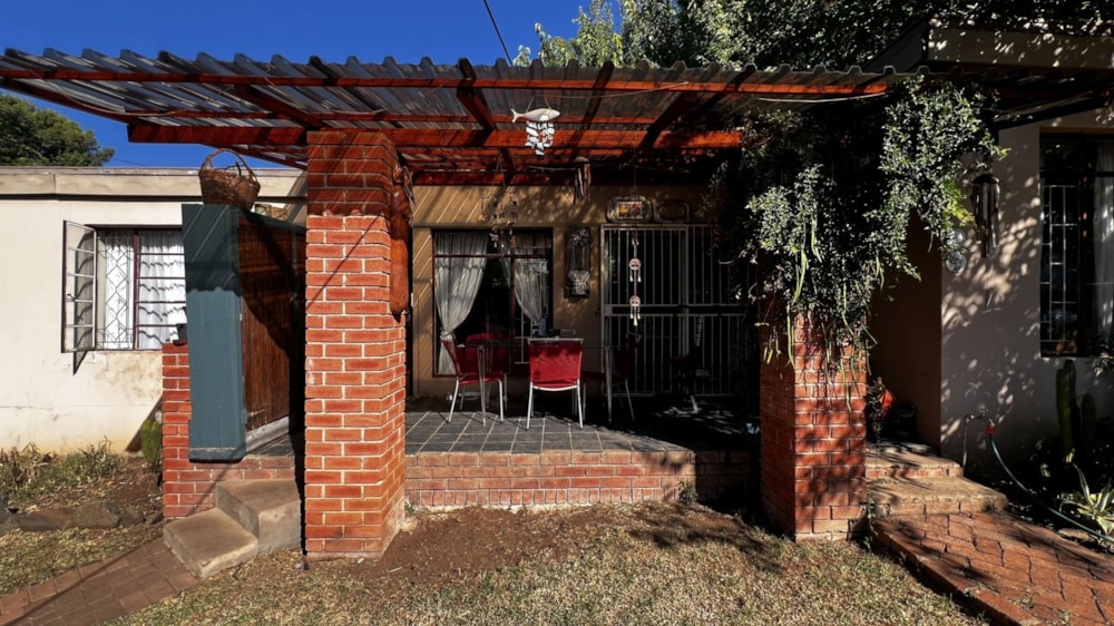 House for sale in Waverley, Bloemfontein - 1BX1706393