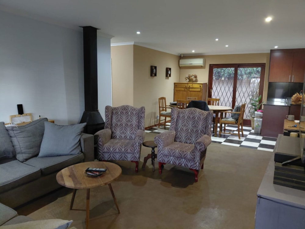 Townhouse for sale in Spitskop - 1BX1704351 Townhouse for sale in Spitskop - 1BX1704351