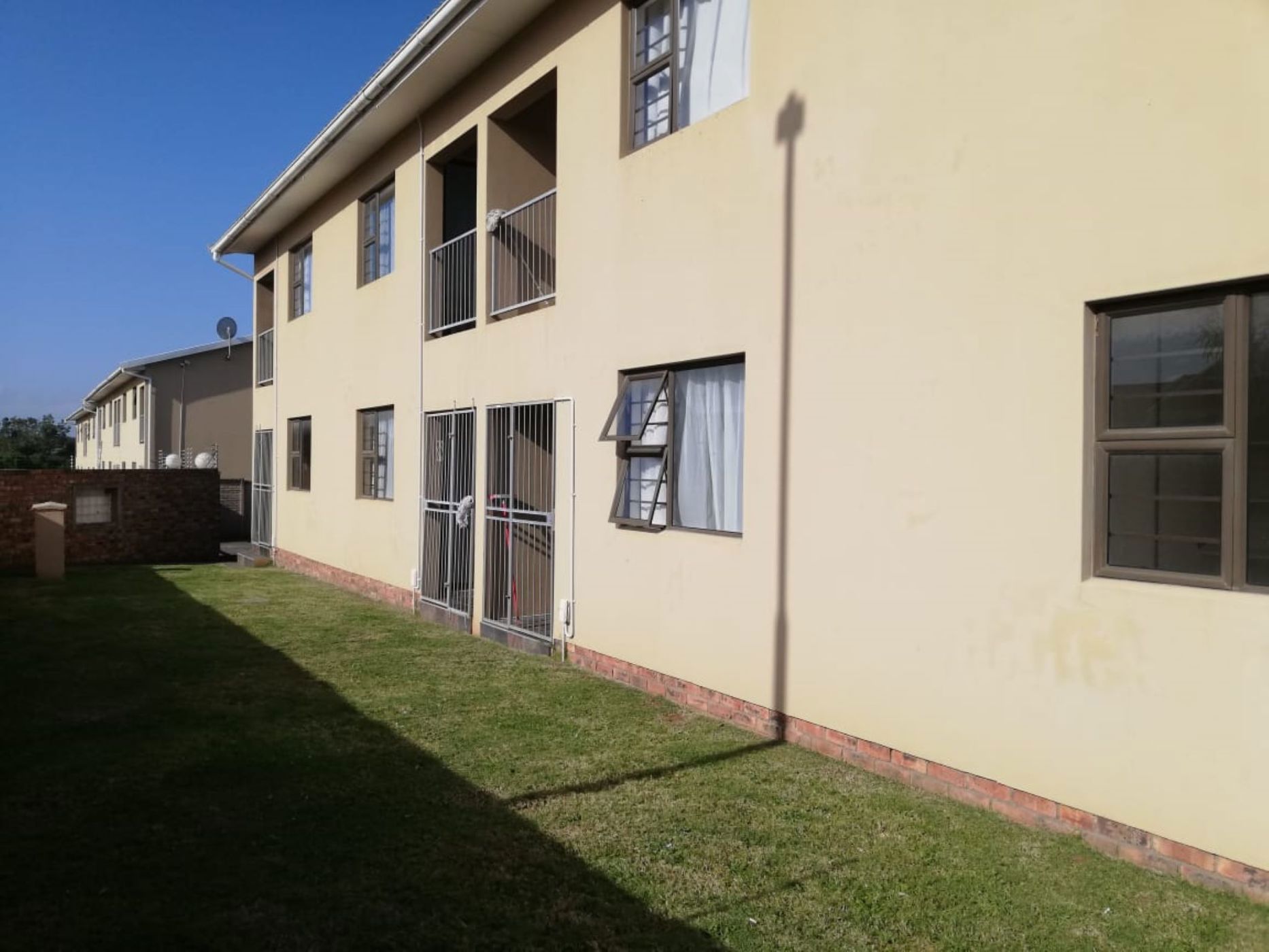 Apartment to rent in Gonubie - 1EZ1718553