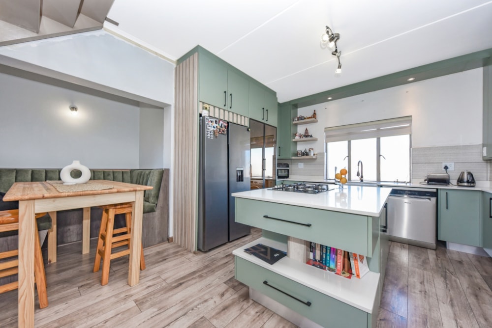 Loft sold in Douglasdale - FW1702924 Loft sold in Douglasdale - FW1702924