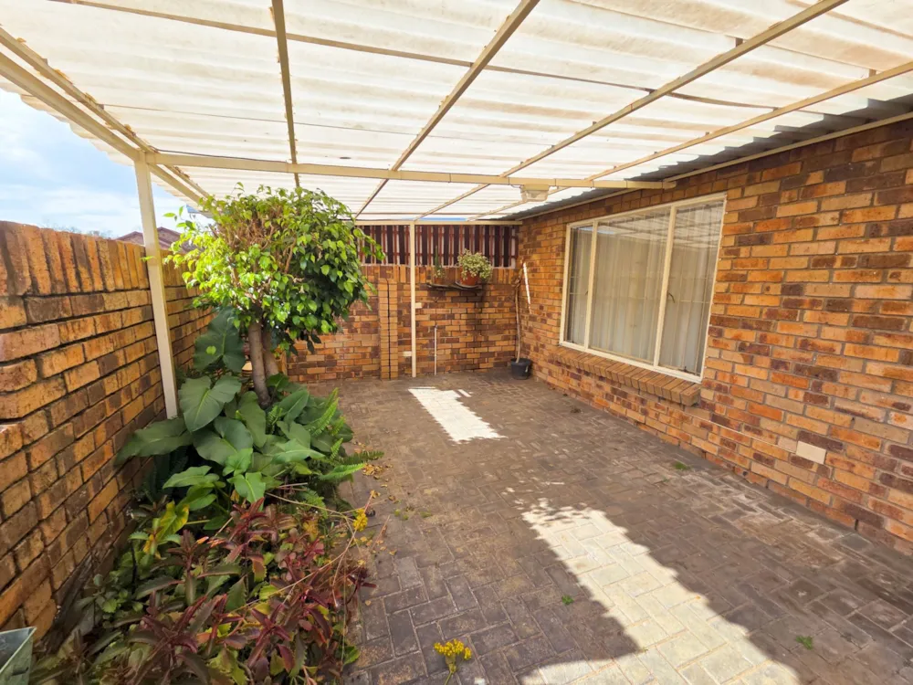 Townhouse sold in Uitsig, Bloemfontein - 1BX1703721 Townhouse sold in Uitsig, Bloemfontein - 1BX1703721