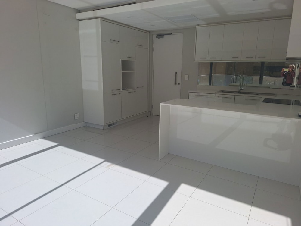 Apartment let in Rosebank, Johannesburg - JBL1703680 Apartment let in Rosebank, Johannesburg - JBL1703680