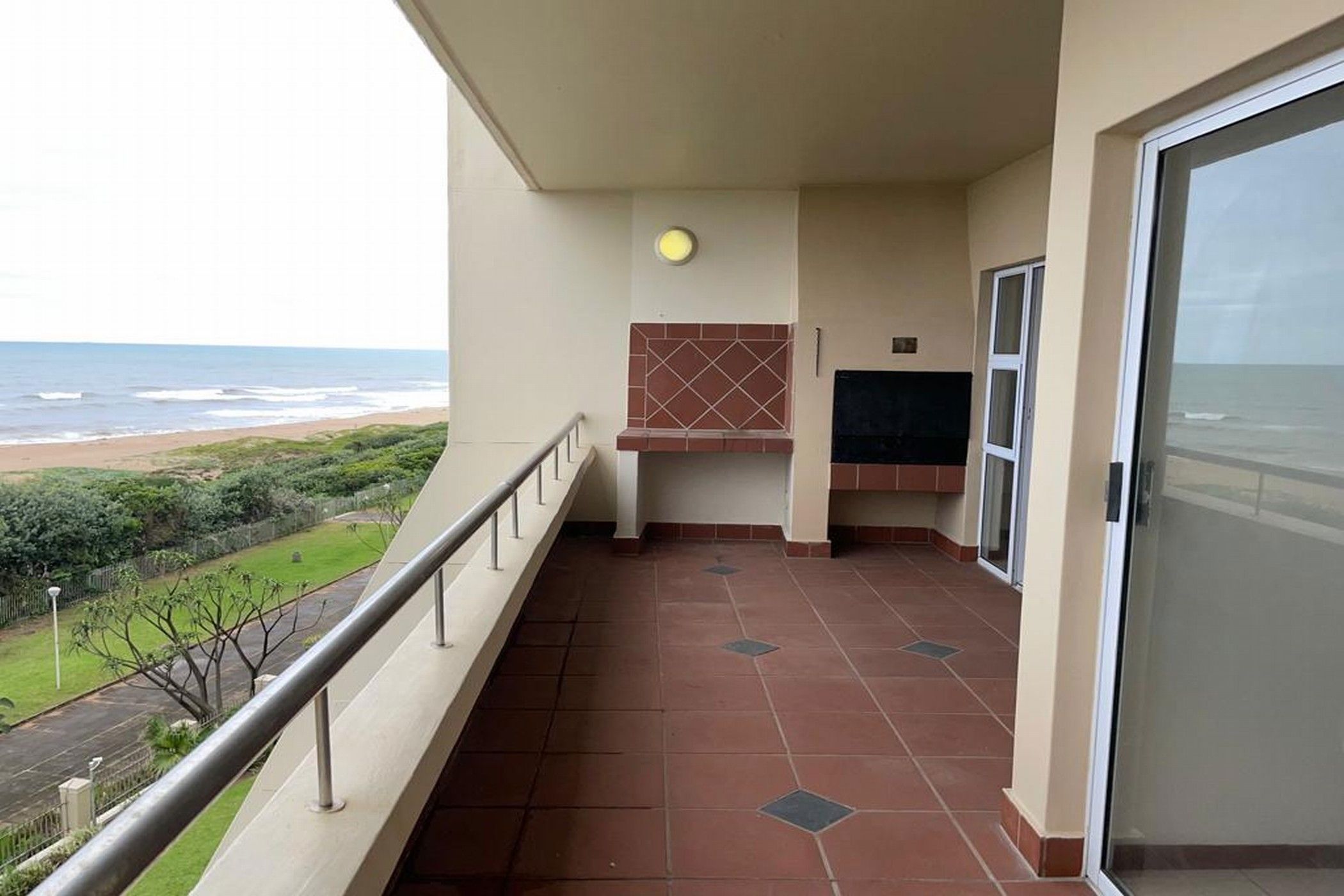 Apartment for sale in Amanzimtoti - 1WB1731977
