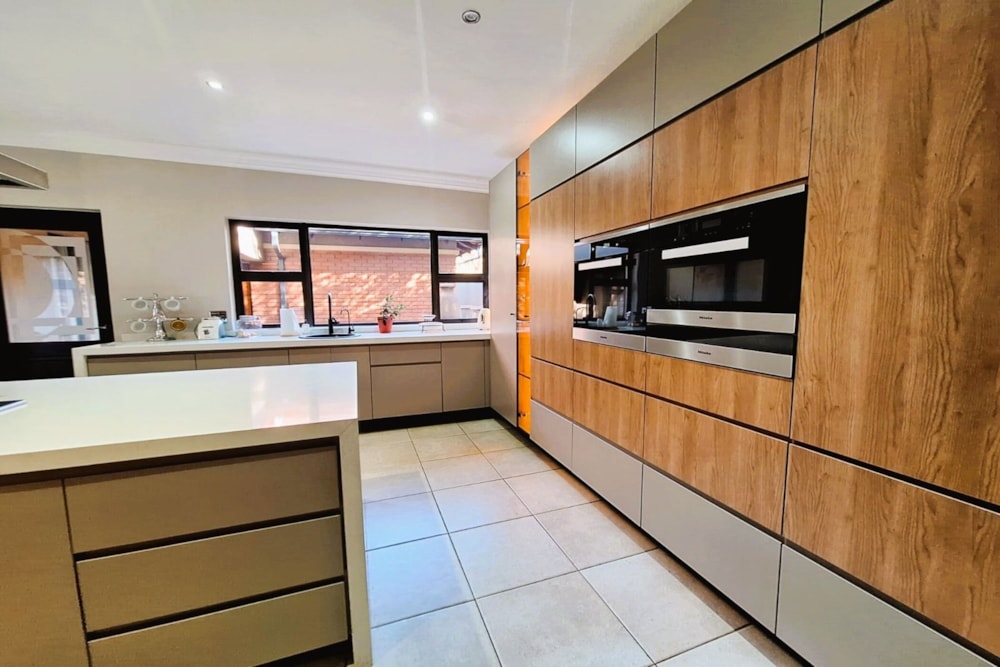 House for sale in Midstream Estate - CN1703304 House for sale in Midstream Estate - CN1703304