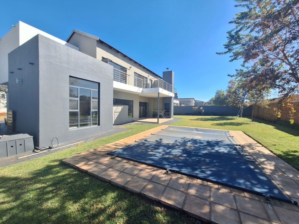 Double-storey house sold in Midstream Estate - CN1703817 Double-storey house sold in Midstream Estate - CN1703817