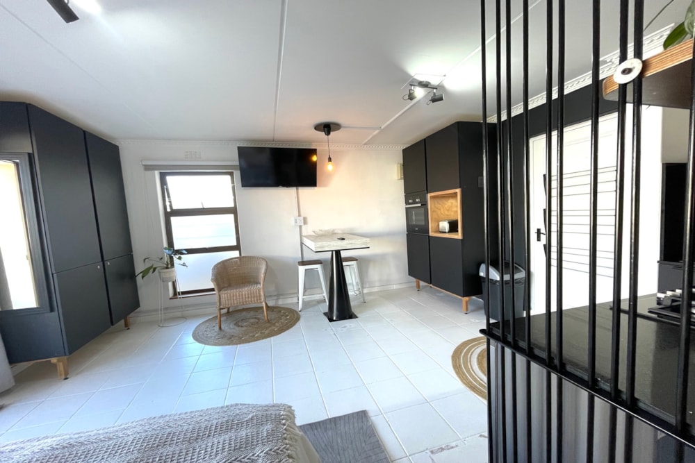 Bachelor apartment sold in Bloubergrant - 1TV1704017 Bachelor apartment sold in Bloubergrant - 1TV1704017