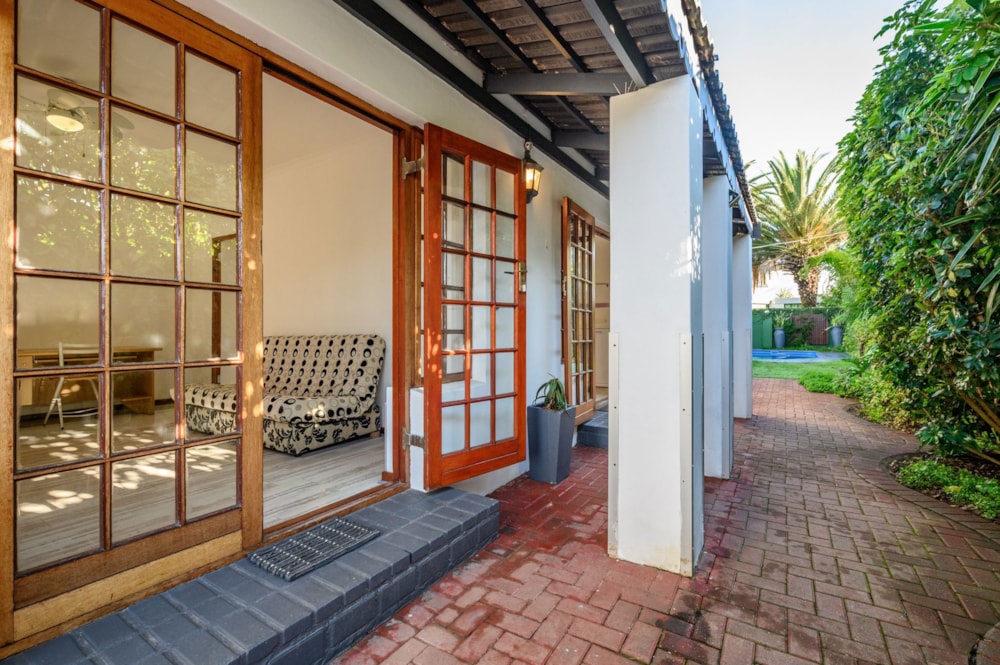 House for sale in Summerstrand - 1PLZ1704540 House for sale in Summerstrand - 1PLZ1704540