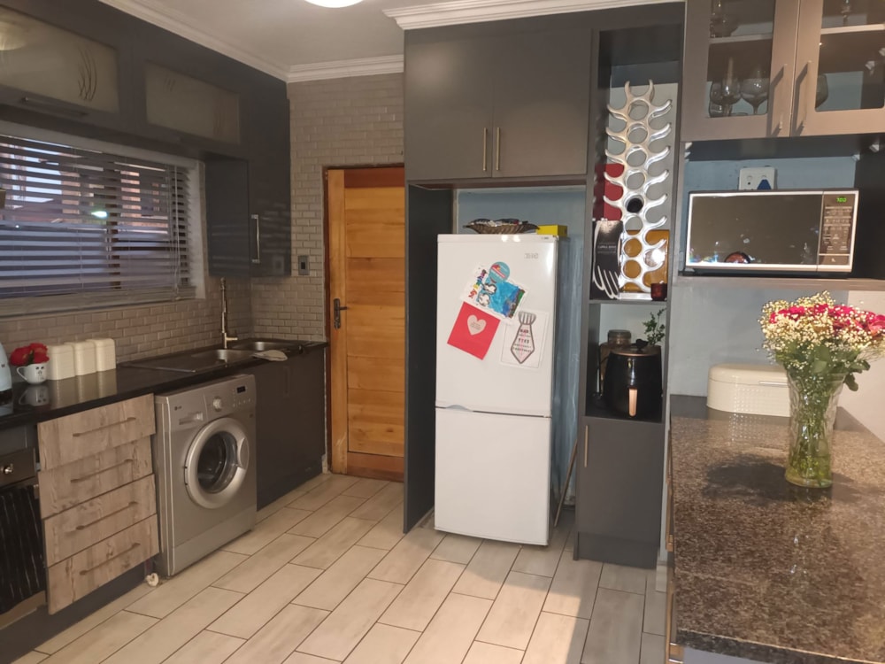 House for sale in Sonneveld - 1BJ1705540 House for sale in Sonneveld - 1BJ1705540