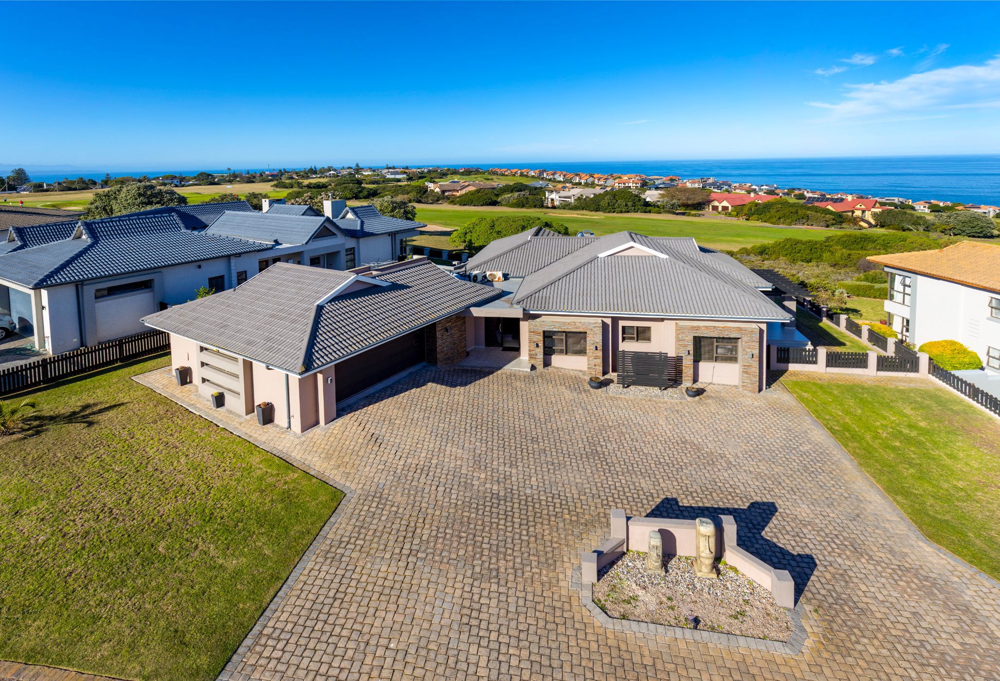 House for sale in Mossel Bay Golf Estate - 1MB1705327