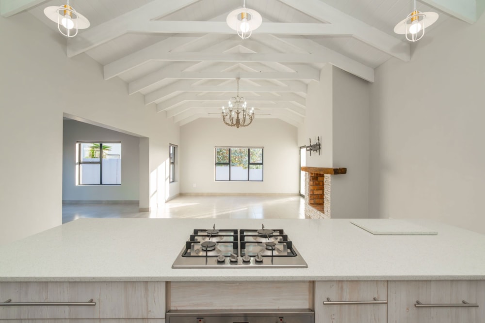 House for sale in Country Club - LA1702994