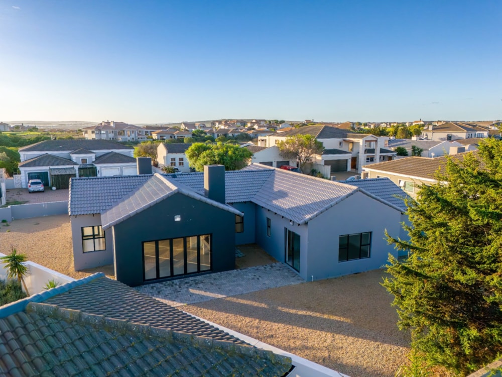 House for sale in Country Club - LA1702994