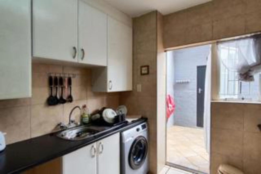 Townhouse for sale in Aston Manor - KTP1705910