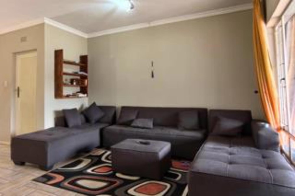 Townhouse for sale in Aston Manor - KTP1705910