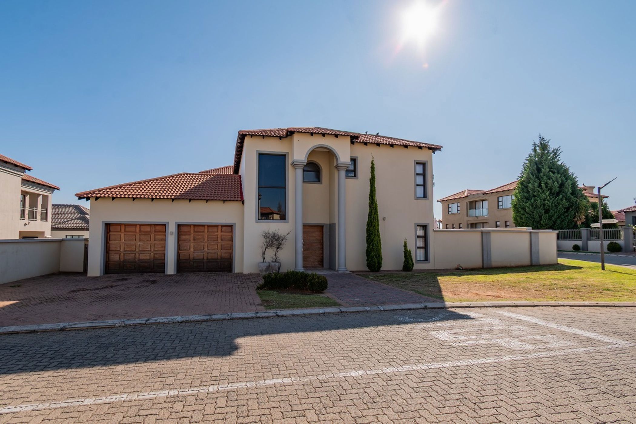 Double-storey house for sale in Shellyvale - 1BX1704841