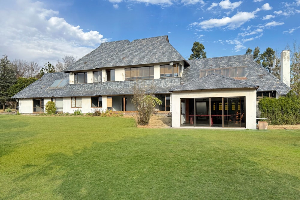 Double-storey house for sale in Kyalami AH - MR1703412