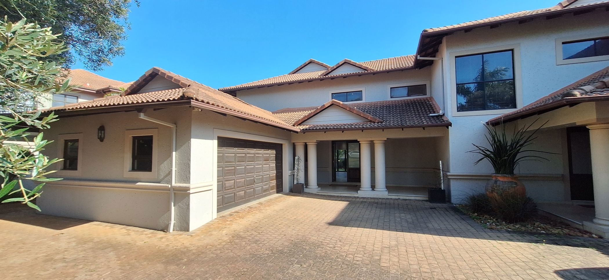 Double-storey cluster for sale in Izinga Estate - 1ND1705017