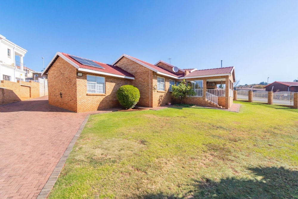 House for sale in Rangeview - 1KR1705060 House for sale in Rangeview - 1KR1705060