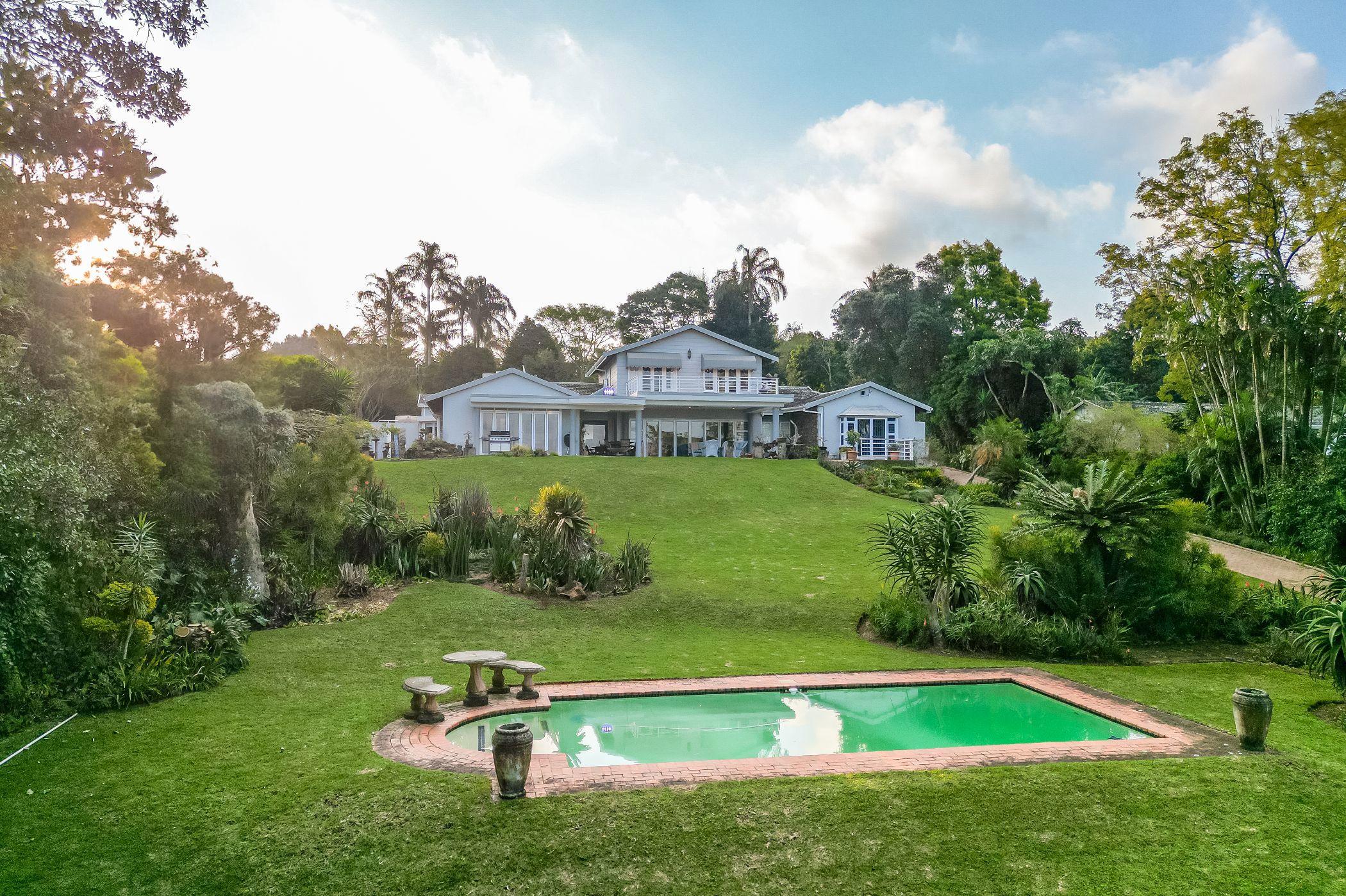 Double-storey house for sale in Kloof - 1KF1705325